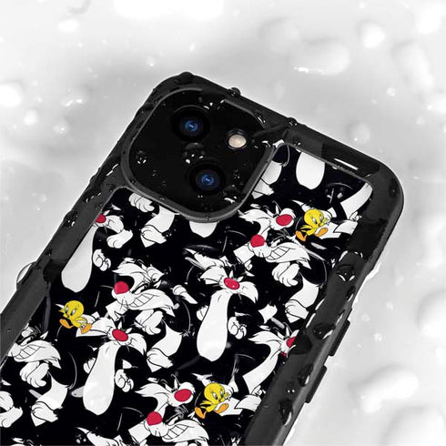Looney Tunes Sylvester and Tweety Super Sized iPhone 15 Plus Waterproof Case